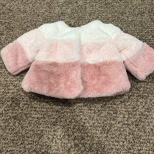 NWT Baby girl winter coat. Size 0-3 months.